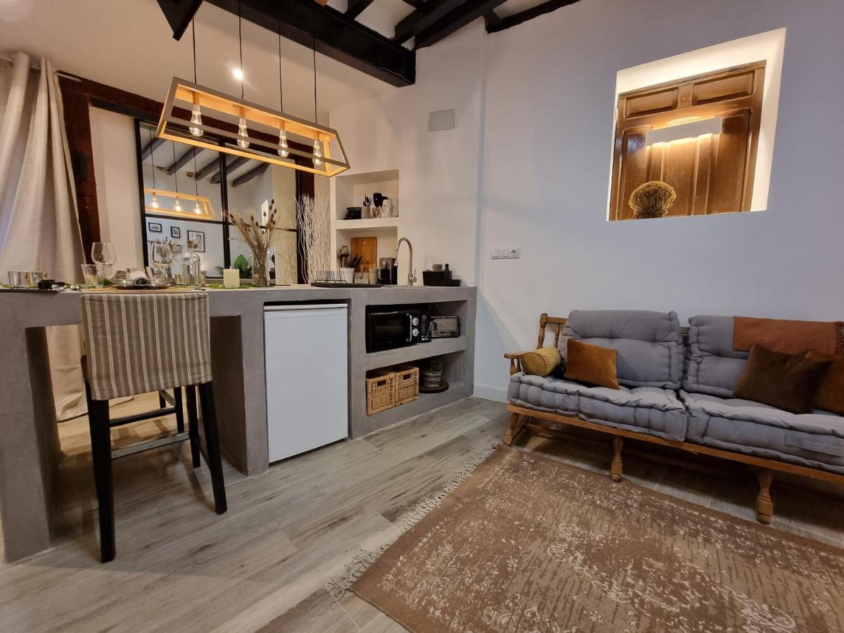 Lofts Amantes De Toledo -Loft Sagrario Apartment Luaran gambar