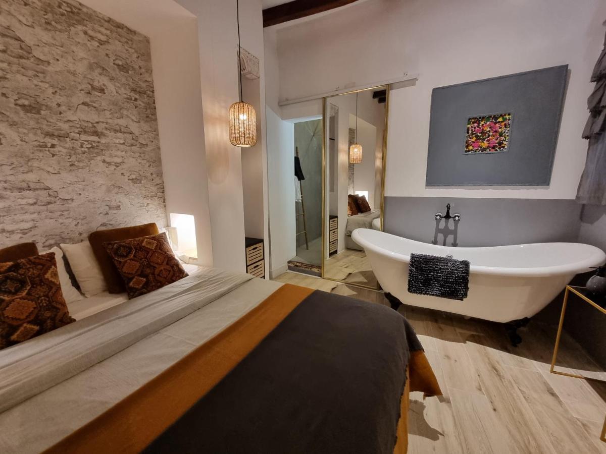 Lofts Amantes De Toledo -Loft Sagrario Apartment Luaran gambar