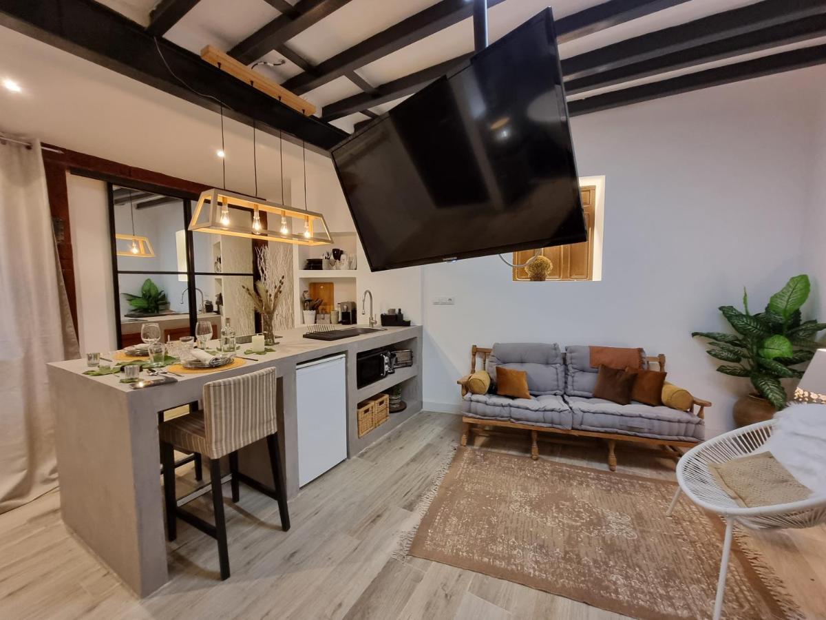 Lofts Amantes De Toledo -Loft Sagrario Apartment Luaran gambar